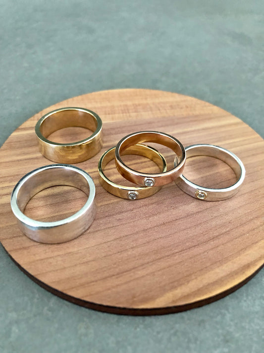 "Liquid Metal" 14K Gold Wide Hammered Band